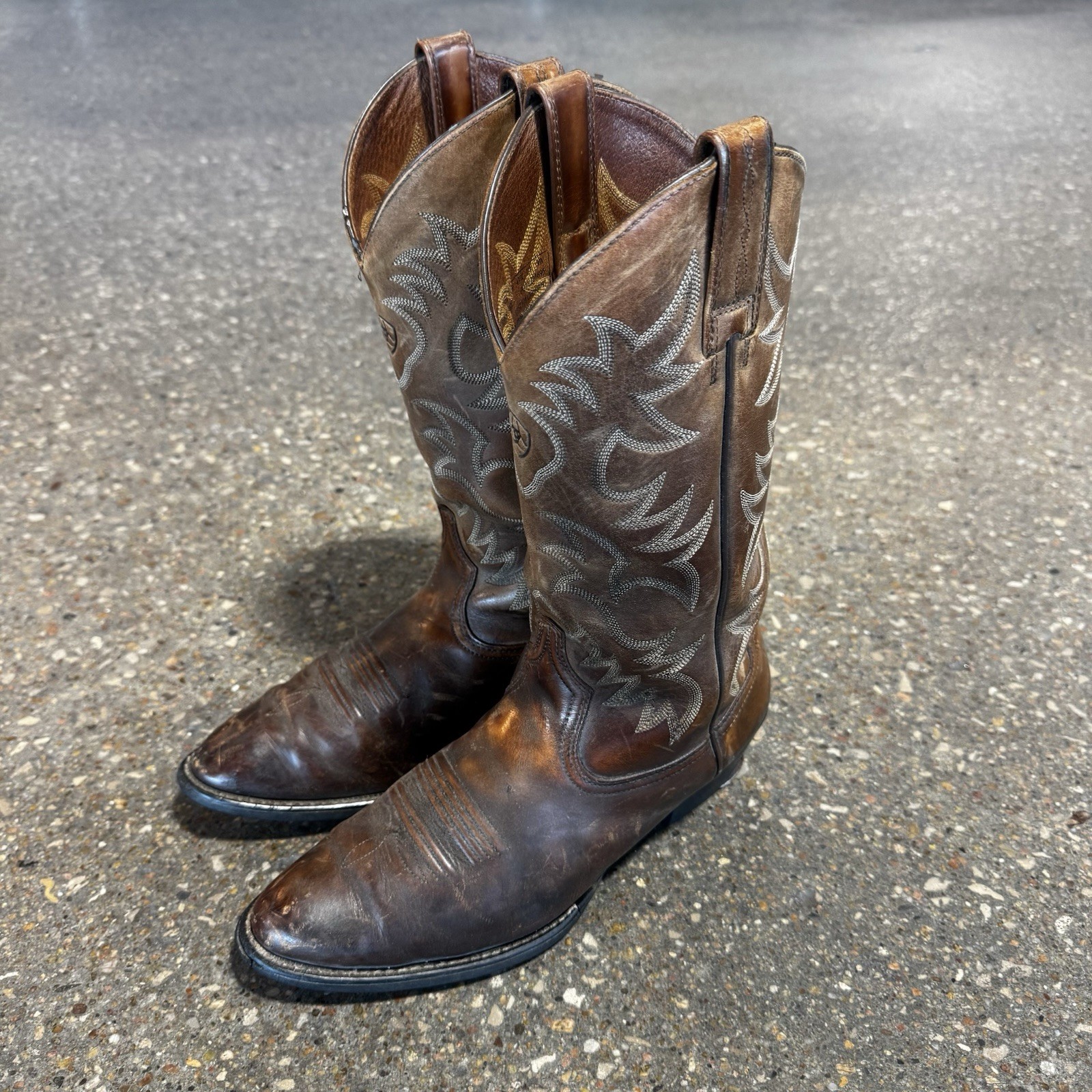 Ariat Heritage Boots 34725 Oiled Brown Leather Pull On Cowboy Work MENS 10 EE