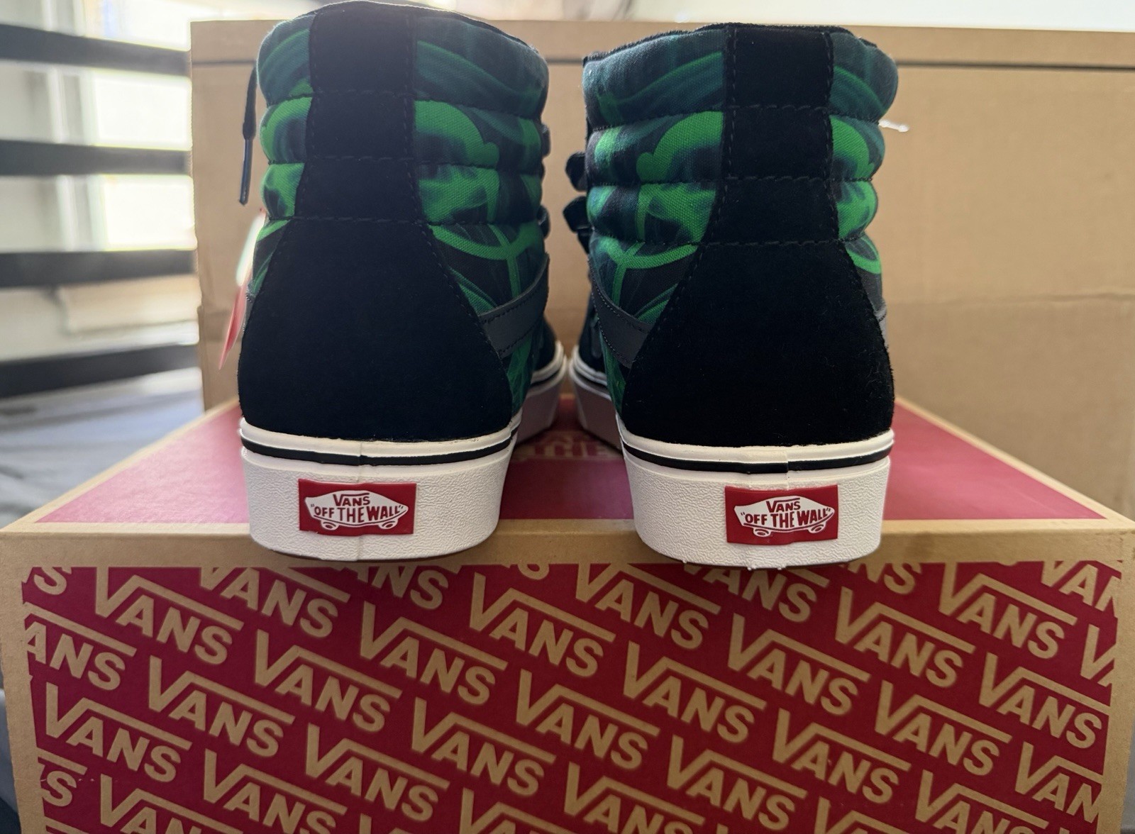 VANS ComfyCush Sk8-Hi After Dark Black/Green High-Top Suede Lace-Up VN0A7TNOYJ7