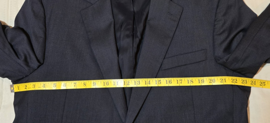 Jos. A. Bank Traveler’s Collection 44 L Wool Charcoal Black Sport Coat Sharp!