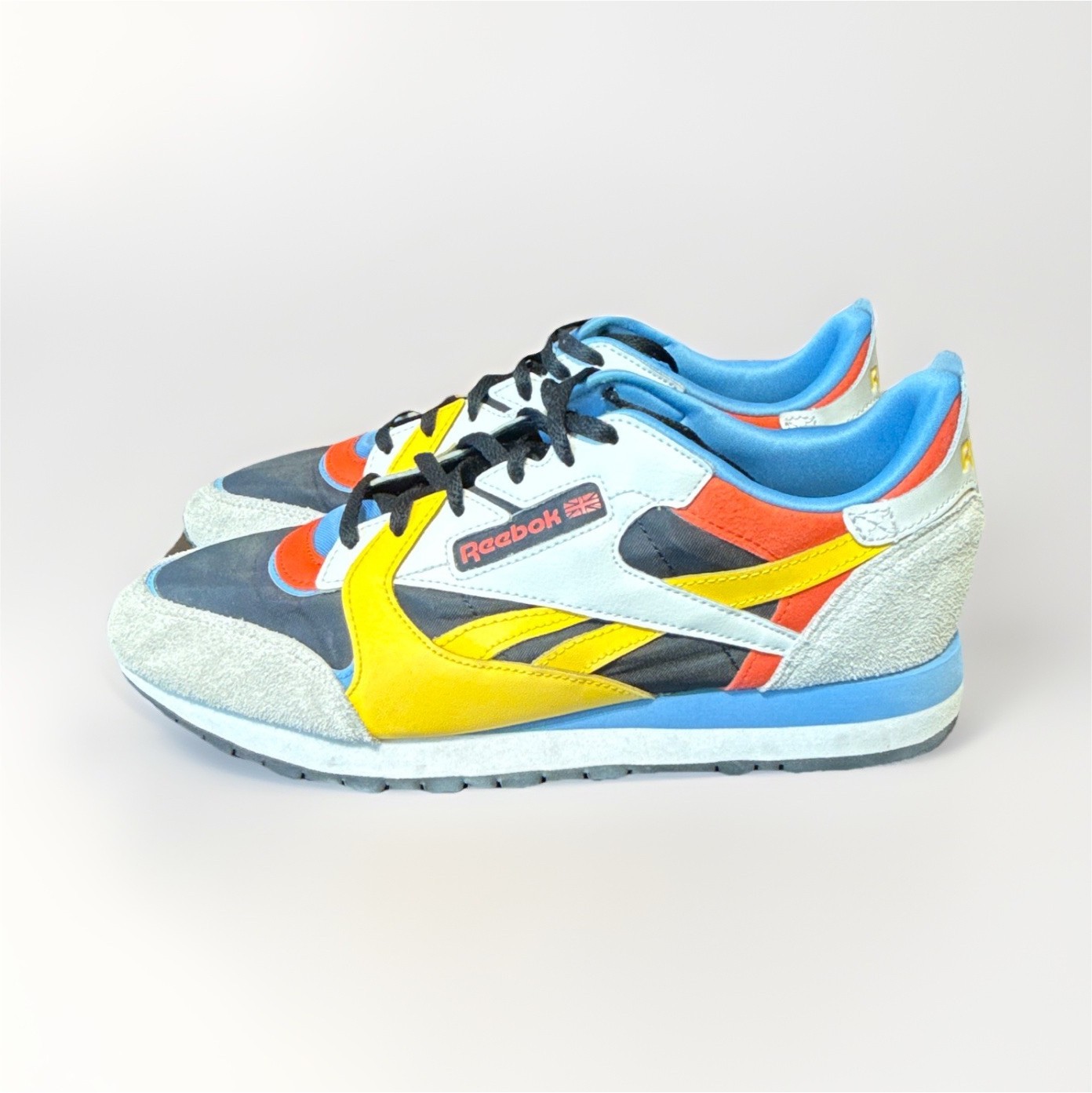 Reebok Classic Leather Men’s Low Top Lace-Up Leather Sneakers Colorblock GX2847