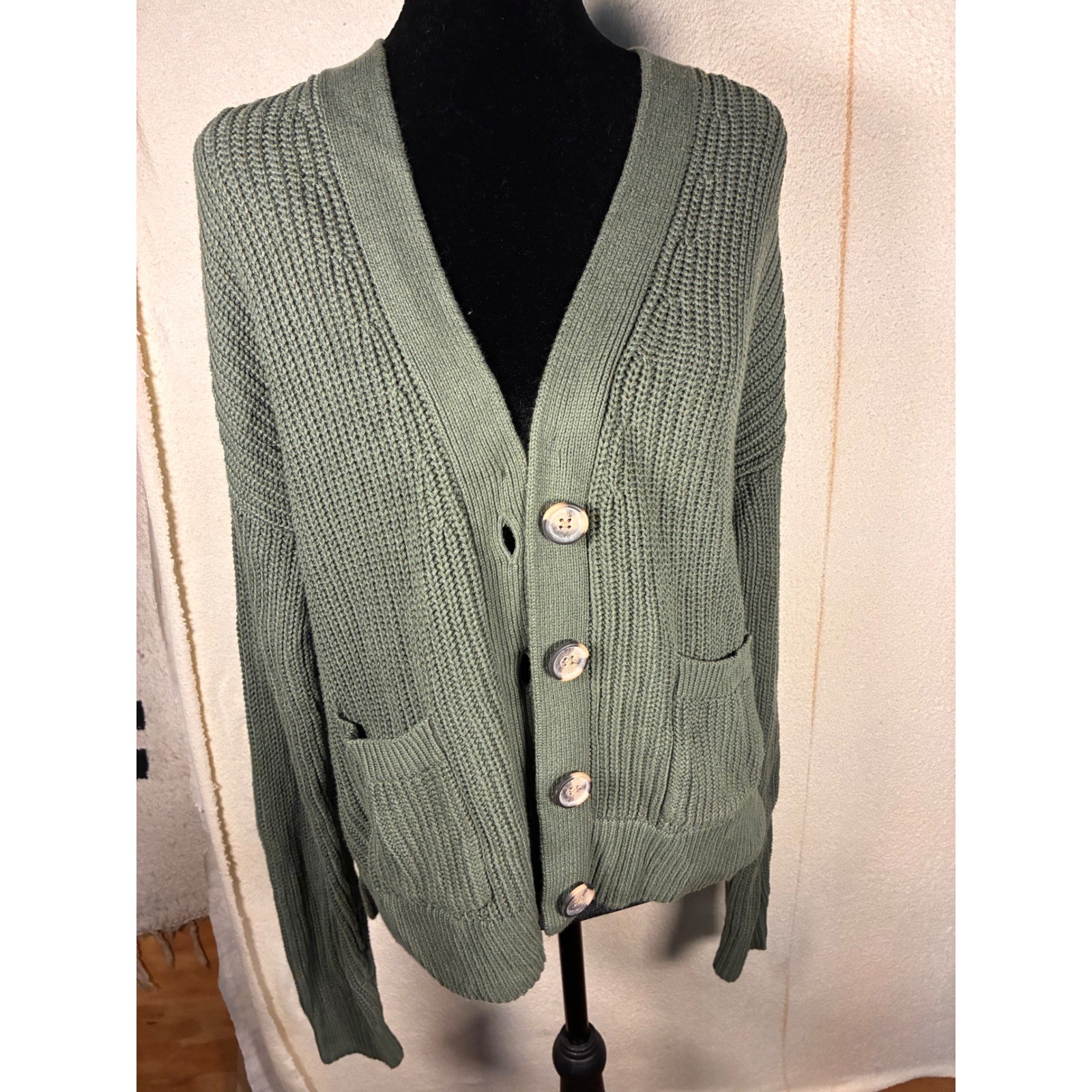 Gap Cardigan Sweater Womens Medium Green Excellent Shaker Stitch Button Front