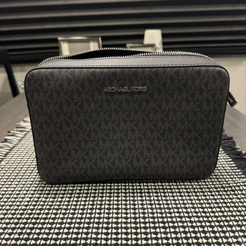 NEW Michael Kors Black Crossbody Jet Set