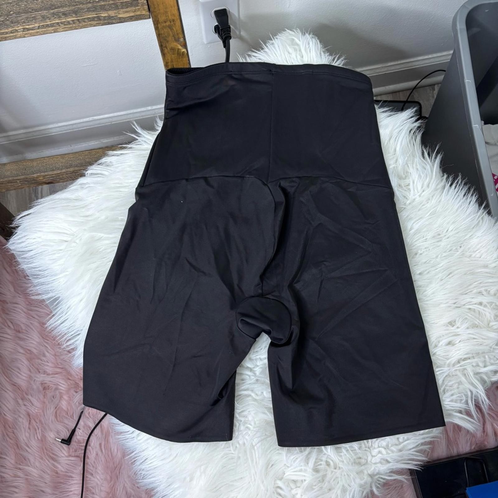 Slimshaper by Miracle Brands Black High-Waisted Shapewear Shorts Size L