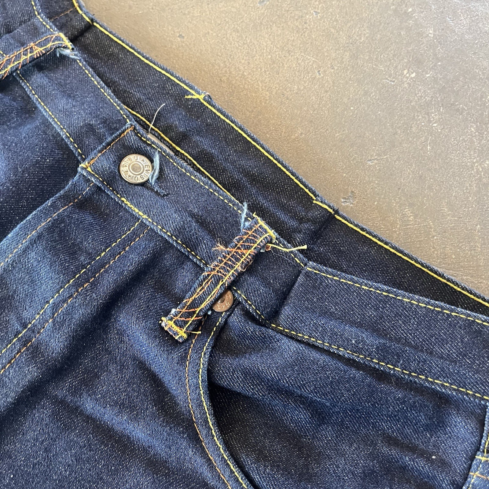 Vintage 2000’s Evisu Jeans dark denim shorts 36 x 15 READ DESCRIPTION
