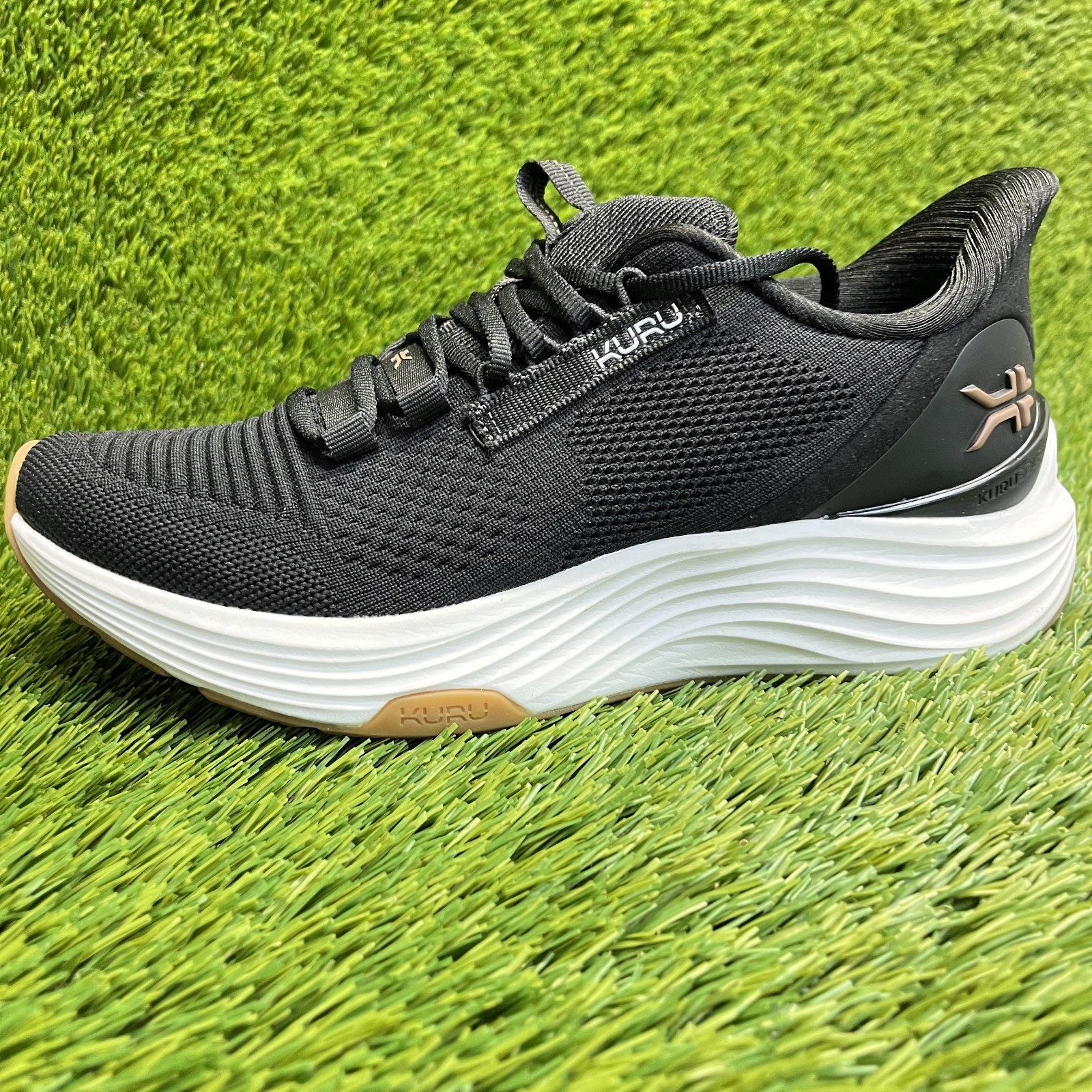 Kuru Atom 2 Womens Size 7.5 Black White Athletic Running Walking Shoes Sneakers