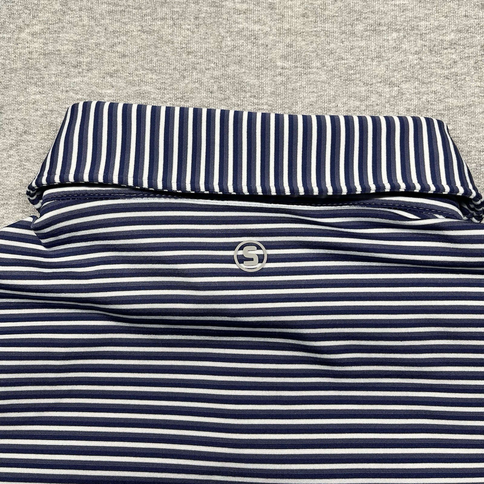 Stitch Willowbrook Golf Mens Medium White Blue Striped Performance Polo Shirt