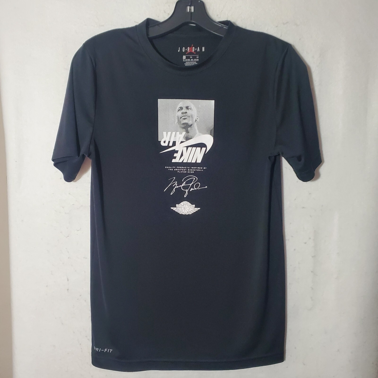 Air Jordan shirt Youth’s XL Black Short Sleeve Logo Jumpman Tee