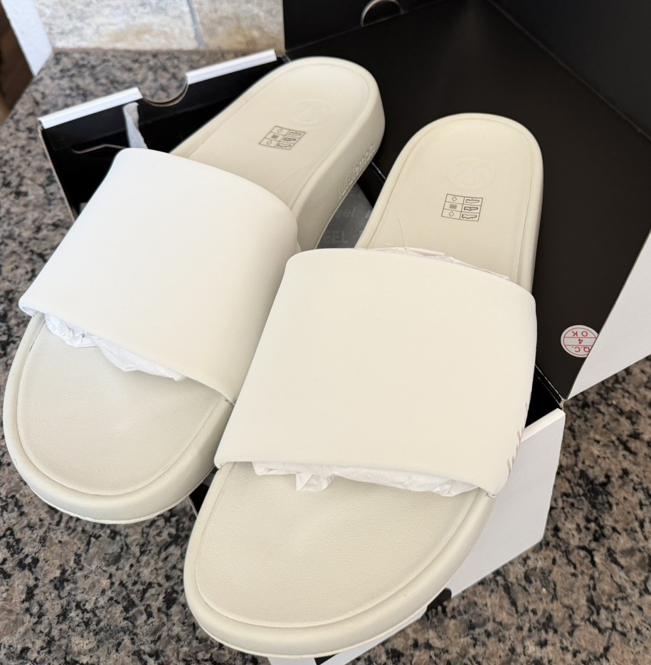 Lululemon Men’s Restfeel Slide US 12 Bone/Bone/Bone New Sandals/Never Worn