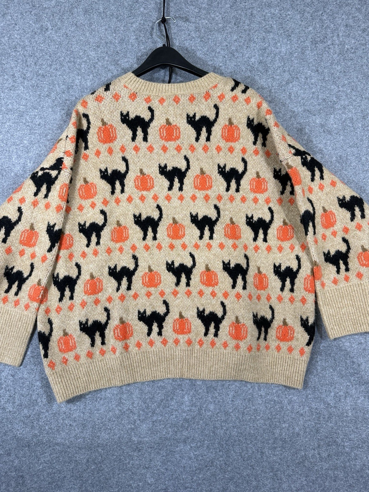 Vince Camuto Pullover Halloween Sweater Womens XL Beige Tan Knit Crew Neck NWT