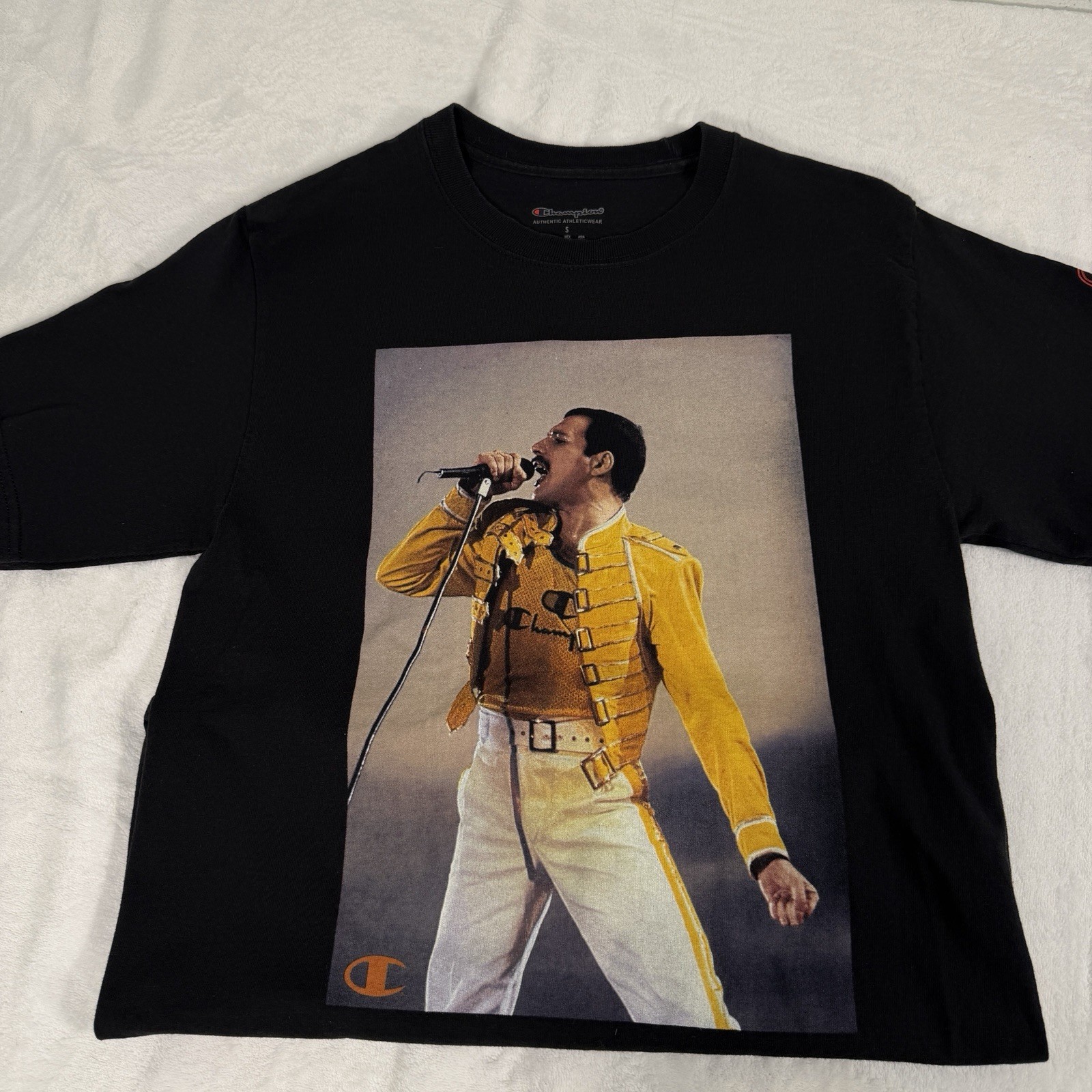 Queen Official Merch T-Shirt Men’s Size Small Black Champions Brand