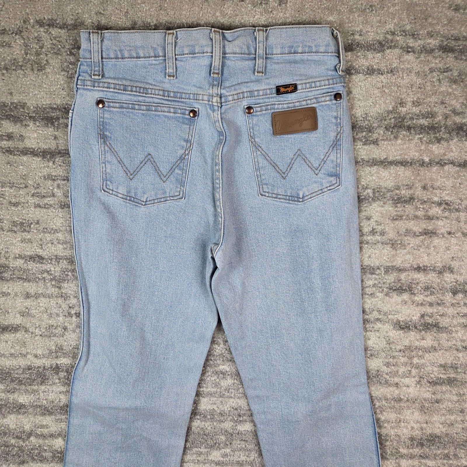 Wrangler Jeans Mens 28×36 Cowboy Cut Slim Fit Light Wash Blue Measure 27×35