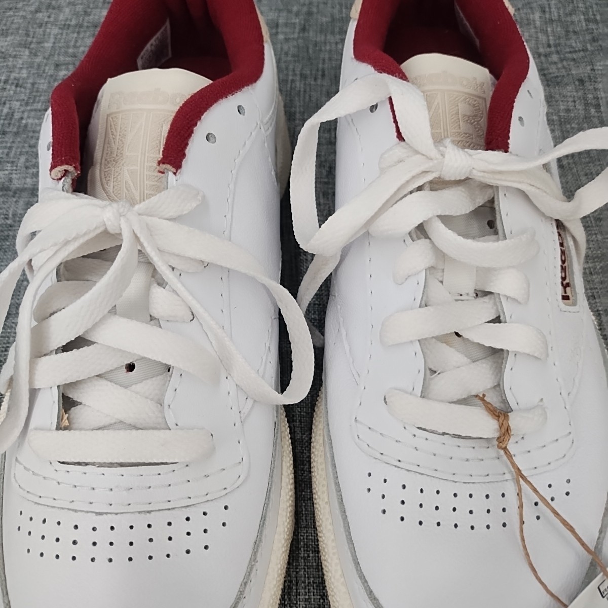 Reebok Club C 85 Men’s Size 7 White Classic Maroon Leather Sneakers
