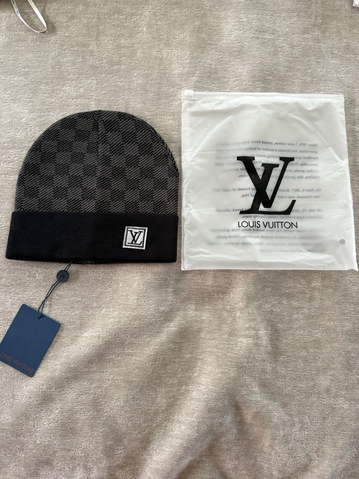 Louis Vuitton Men’s Designer Beanie Hat Gray/Black Check Pattern One Size