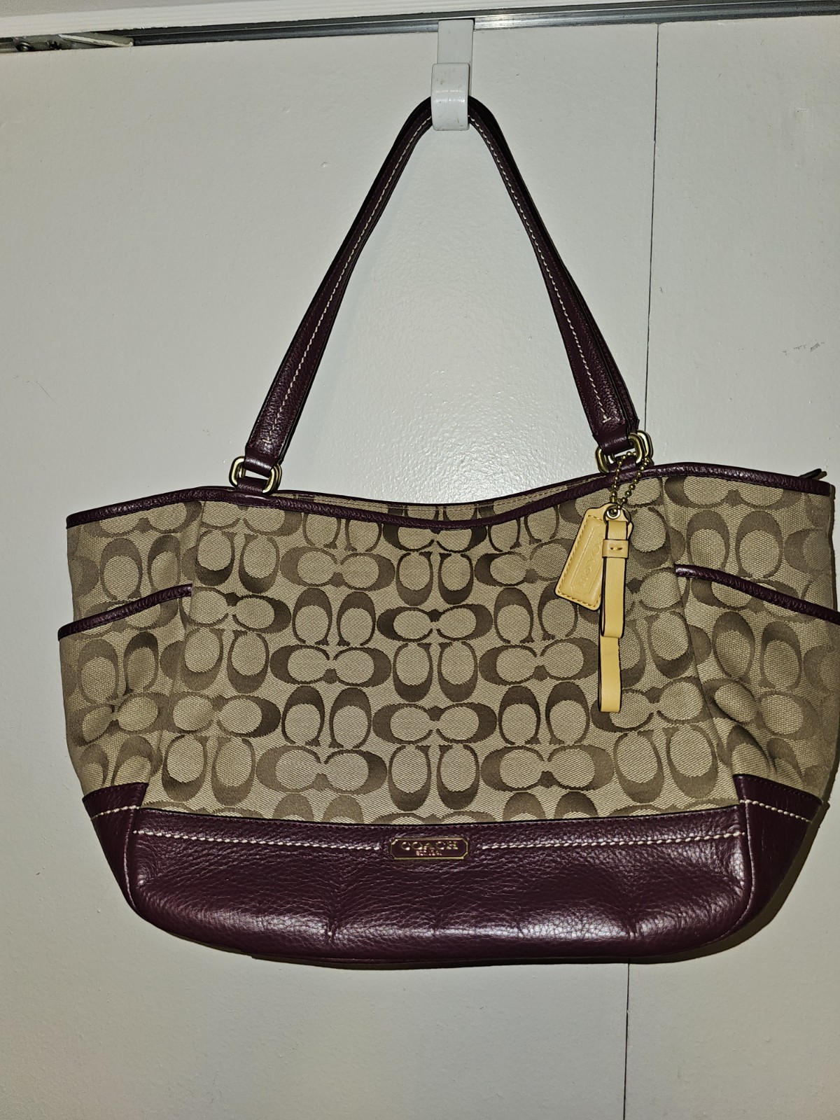 Coach Park Signature Khaki And Burgundy Purse With Cover Bag# NO.FL880-F28297