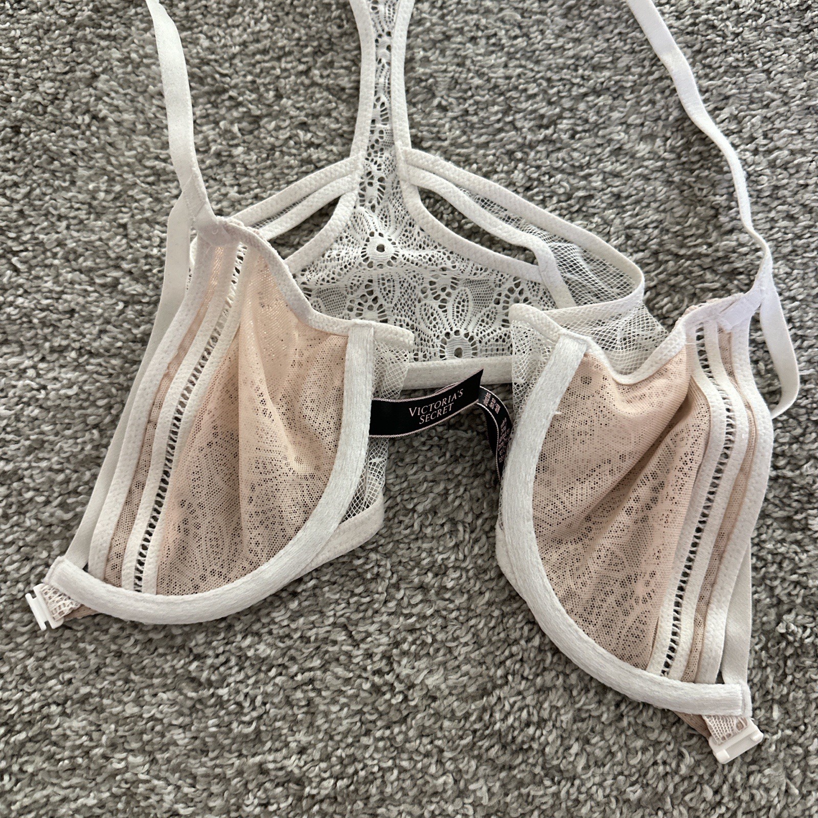 Victoria’s Secret Very sexy Unlined Demi Bra Beige Front Closure Size 32B