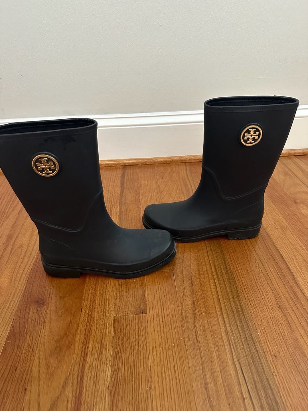 Tory Burch Maureen Logo Rubber Rain Boots