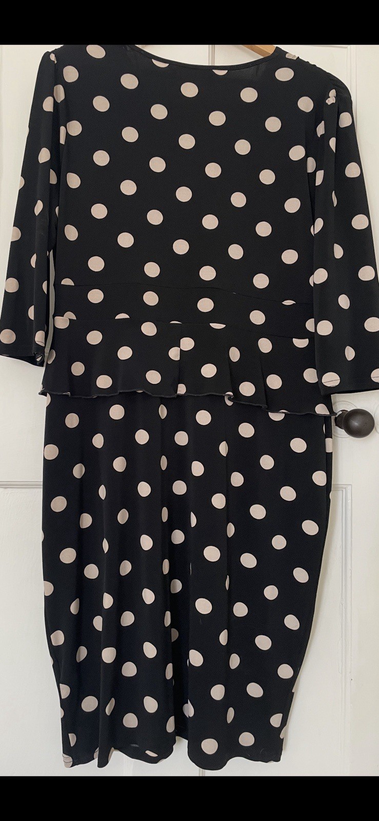 DEBENHAMS COLLECTION. PETITE SIZE 16 DRESS EXCELLENT CONDITION. SPECIAL OCCASION