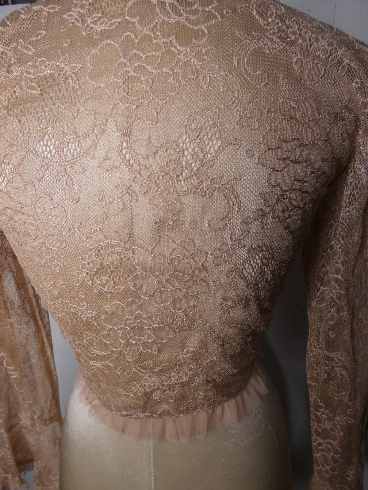 VTG Cejon Women’s S Taupe Lace Cropped Tie Front Shawl Semi Sheer Y2K Bolero