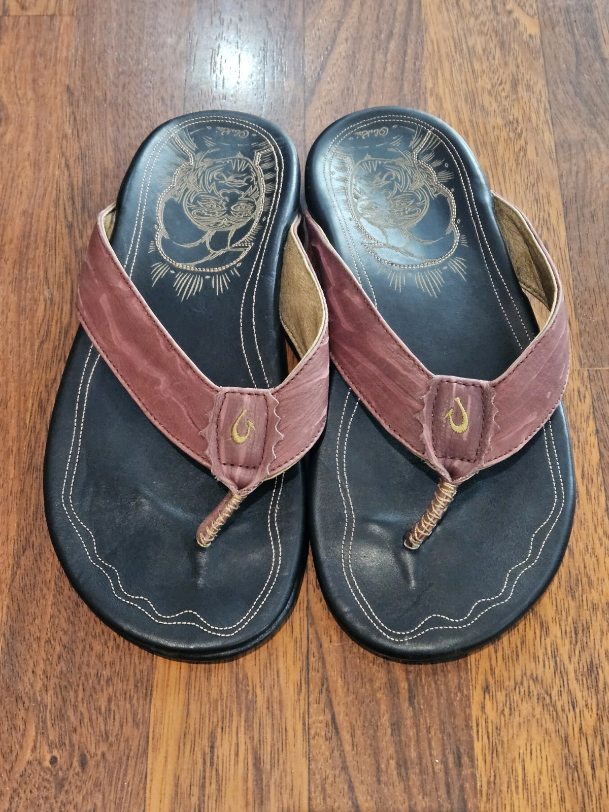 OluKai PU’ALI Warrior Inspired Leather Sandals Thongs Womens Sz 10 Spring 2012