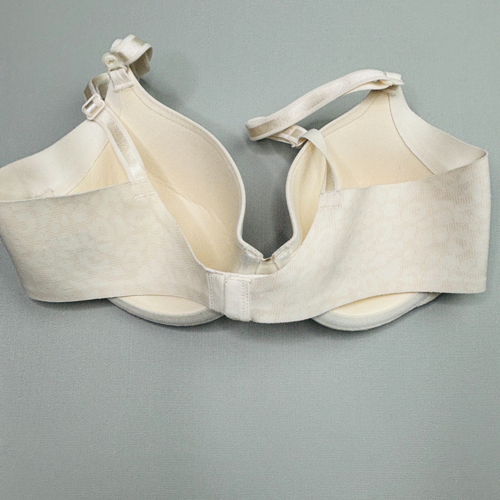 Warners No Side Effects Bra 34B Underwire Satin Padded Back Smoothing 5781