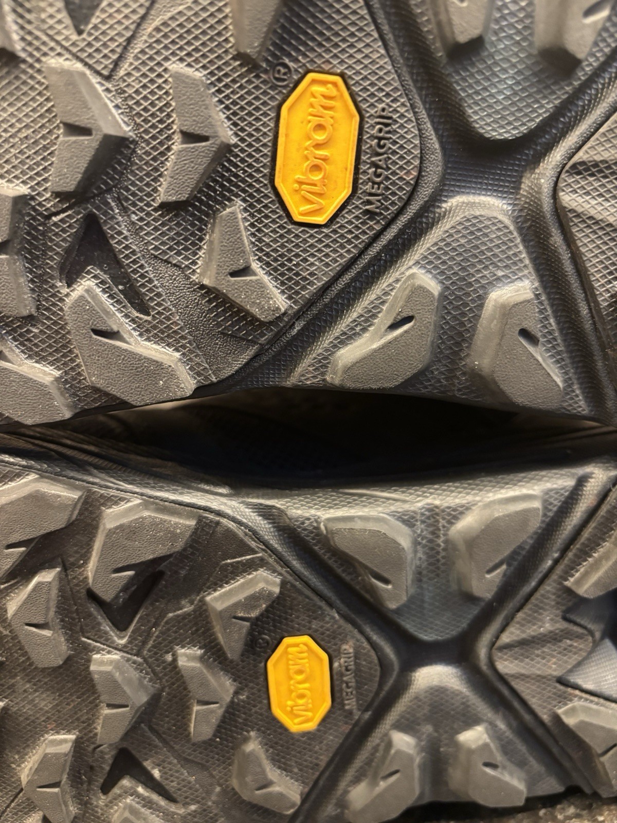 Hoka One One Anacapa 2 Freedom Trail Running Hiker Vibram Black Sz 12D – EUC!