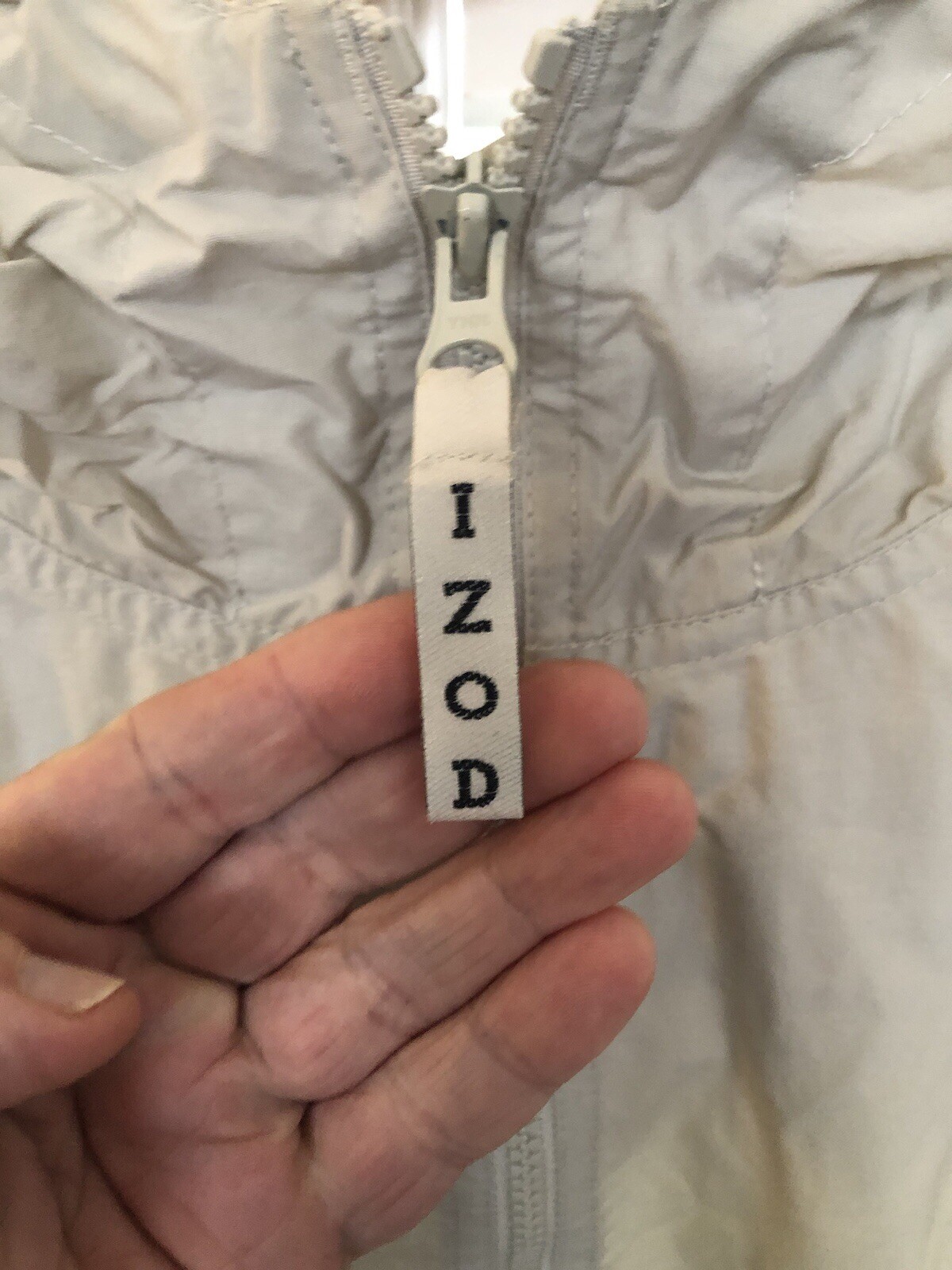 IZOD Windbreaker Men’s Large Light Tan Lightweight coat -The Packable Jacket  DT