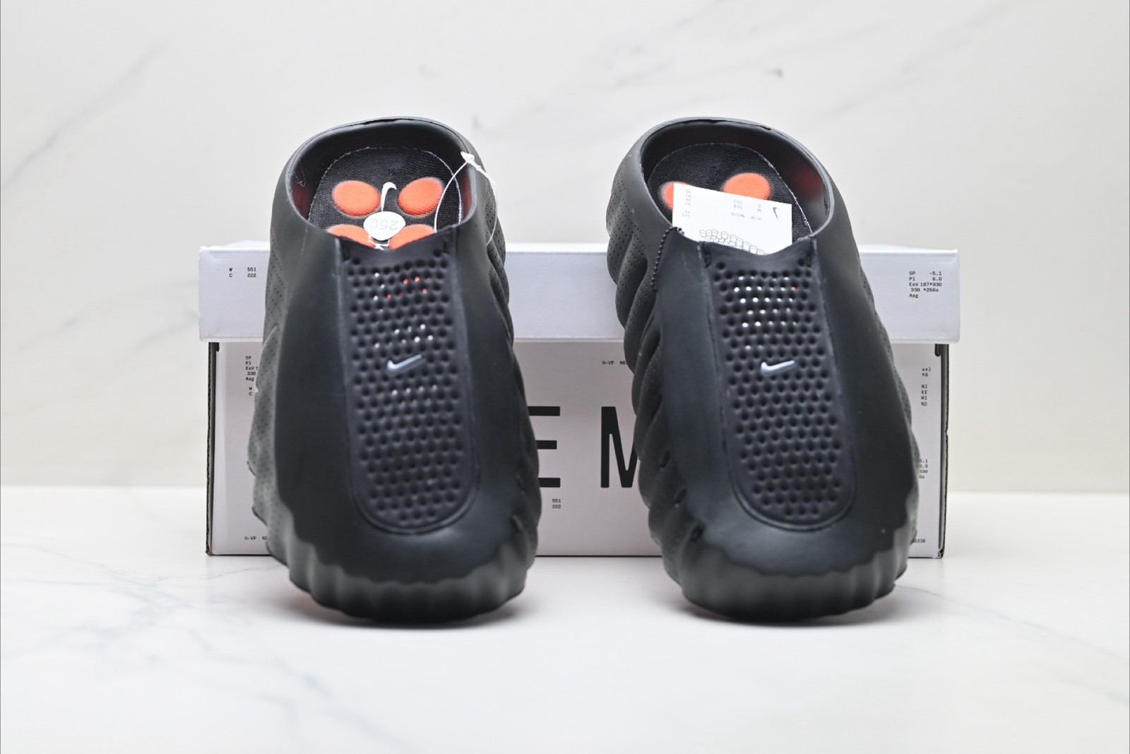 Mind 001 Black HQ4307-001 Men Size