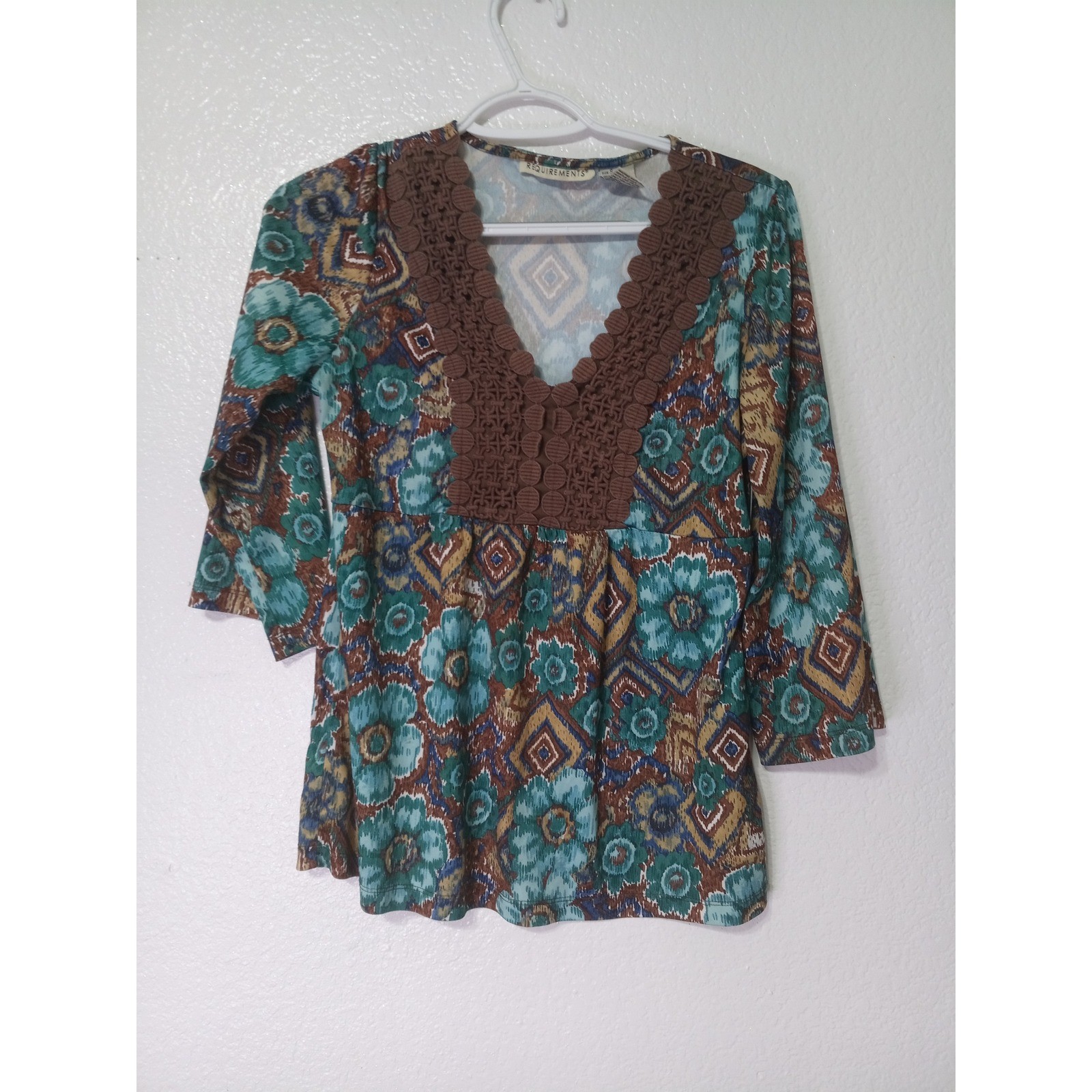 Requirements Womens Teal Brown Ikat Floral Crochet V-Neck Blouse Size S (92)
