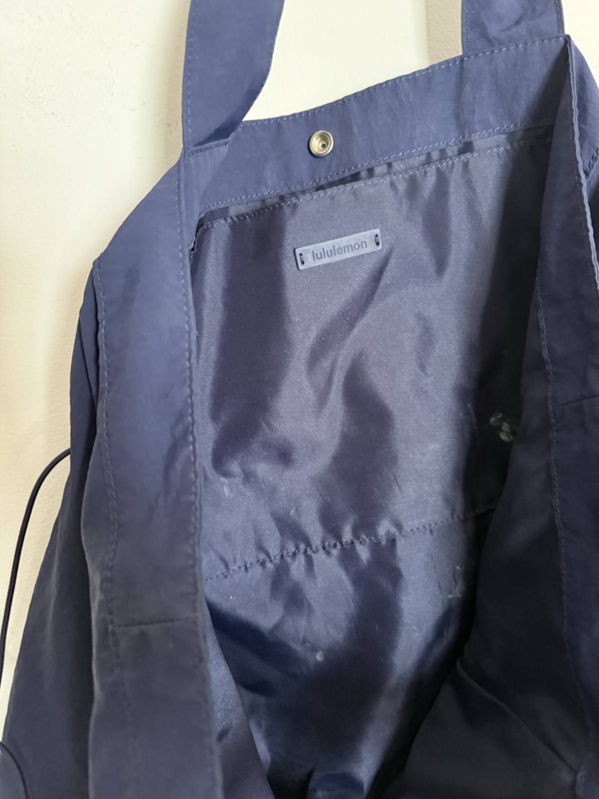 Lululemon Side Cinch Shopper Bag 18L in NAVY Water Repellent Athleisure Sports