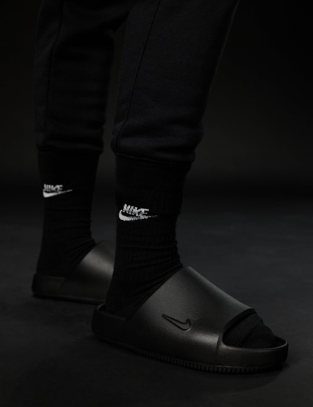 Nike Women’s Calm 2.0 Slides – Black/Black/Black – 9