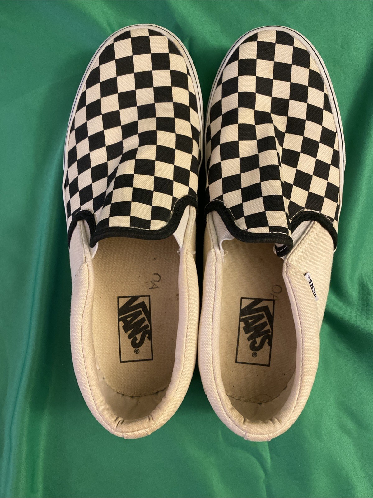 Size 8 – VANS – Asher Checkerboard preowned good condition