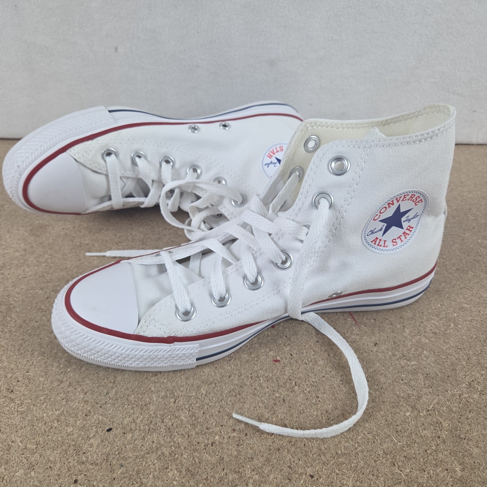 Converse Chuck Taylor All Star High Top Canvas Shoes Unisex Size 5 Men 7 Women