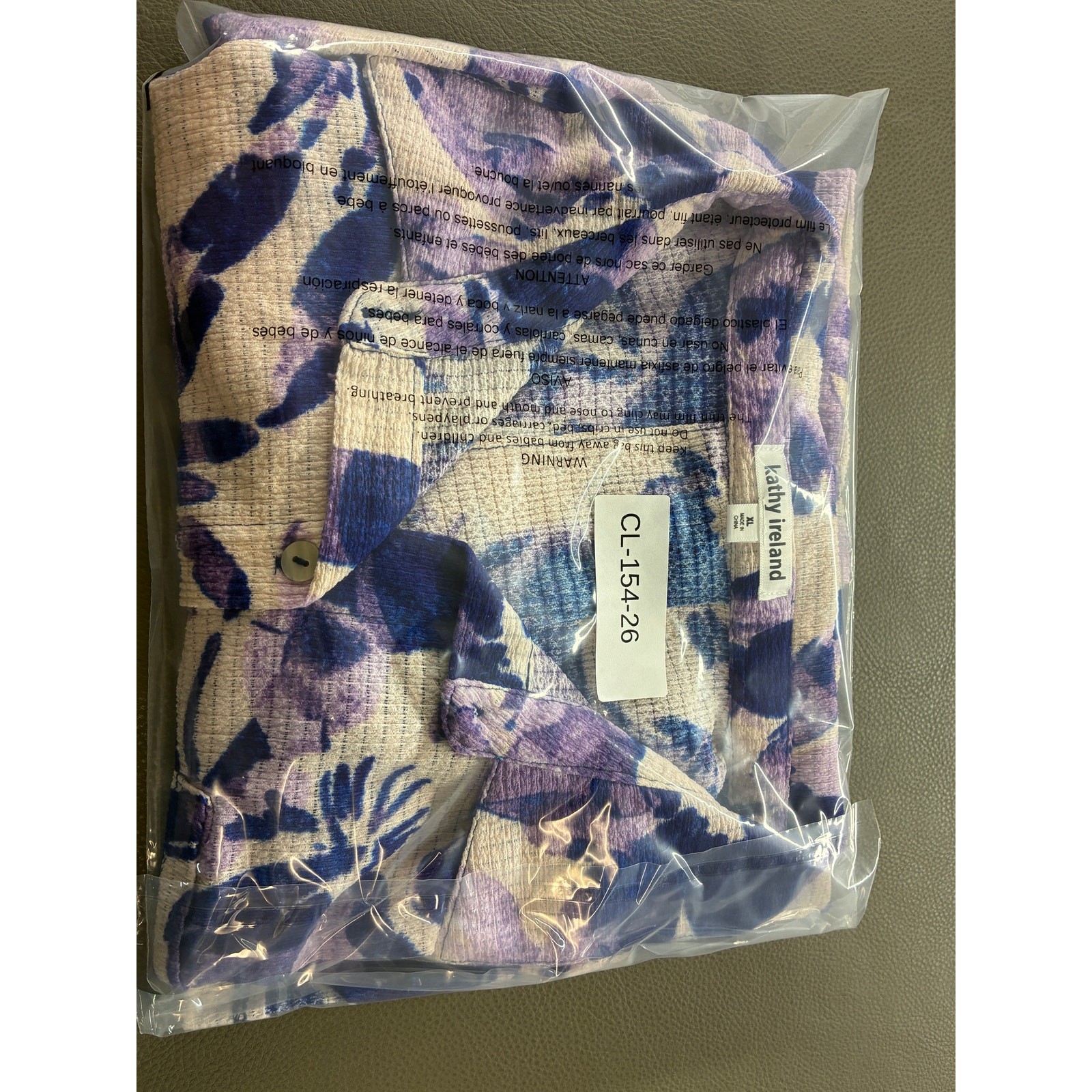 Kathy Ireland Indigo Floral Textured Button Front Blouse Women’s XL Short Sleeve