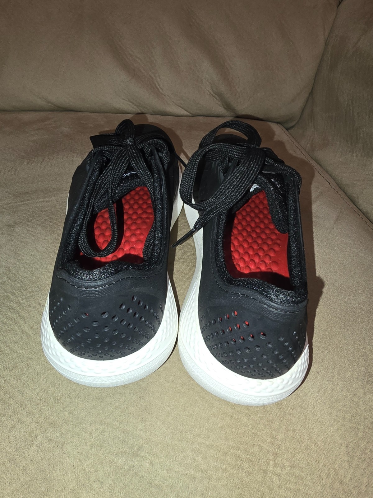 Crocs LiteRide Pacer Men’s Shoe Waterproof Sneaker Casual Black 204967 Sz 9m
