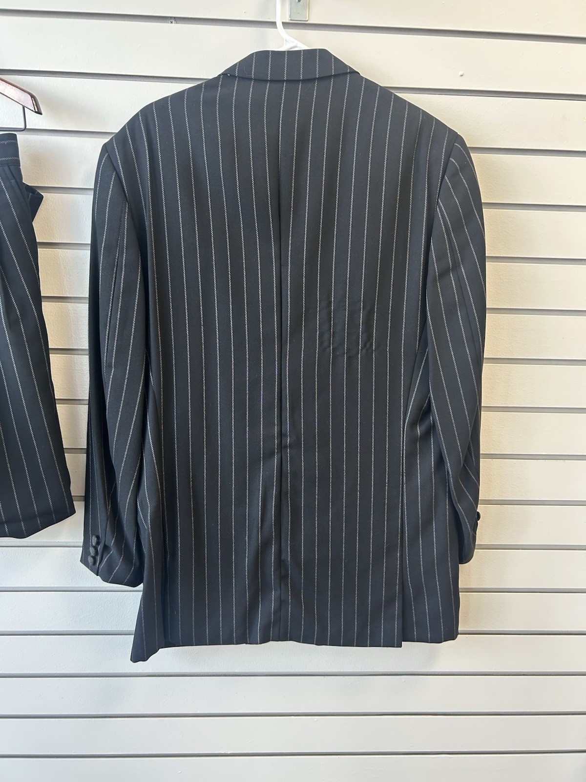 Men’s Pinstriped Vintage Versace Classic V2 2 Piece Suit