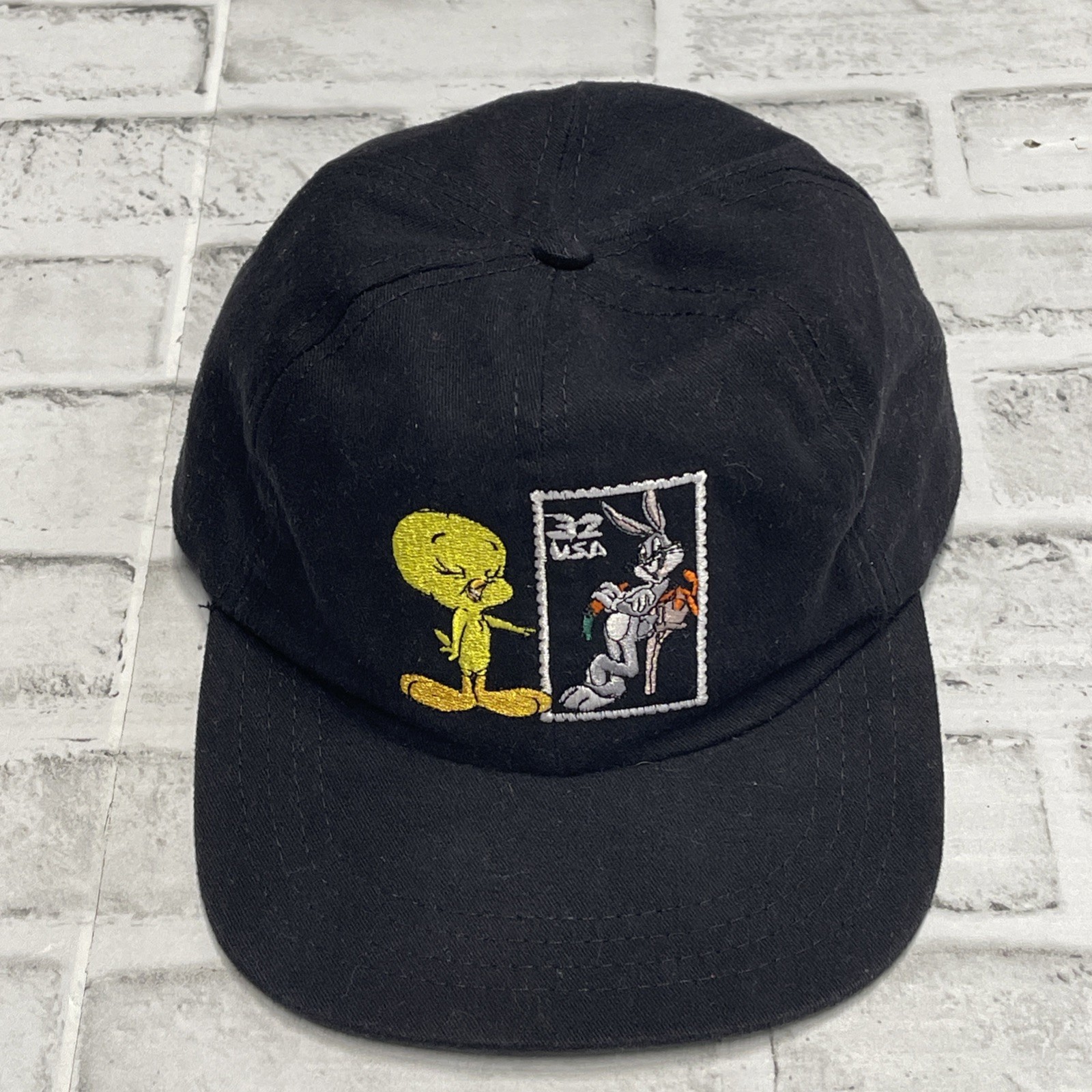 Vintage 97′ Looney Tunes Stamp Collection Hat Tweety Bird Bugs Bunny Cap USA GUC