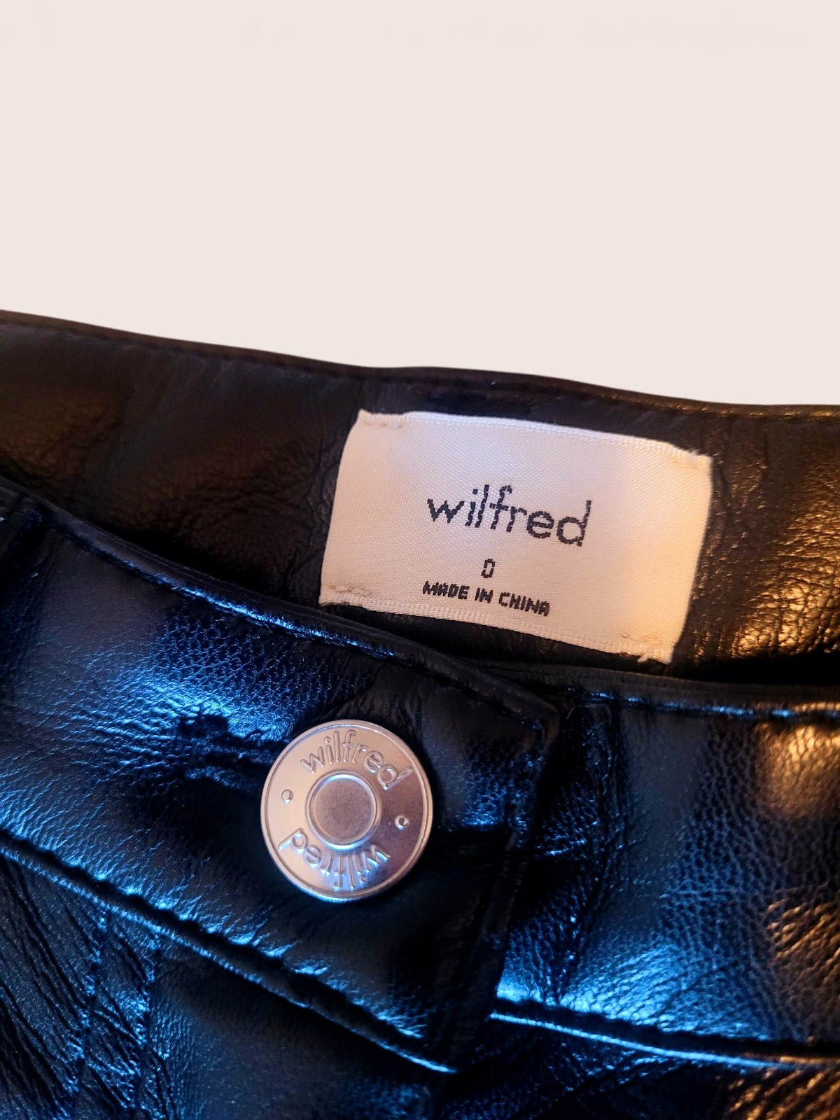 Aritzia Wilfred Melina Pant Vegan Leather Black Straight Leg High Rise Size 0