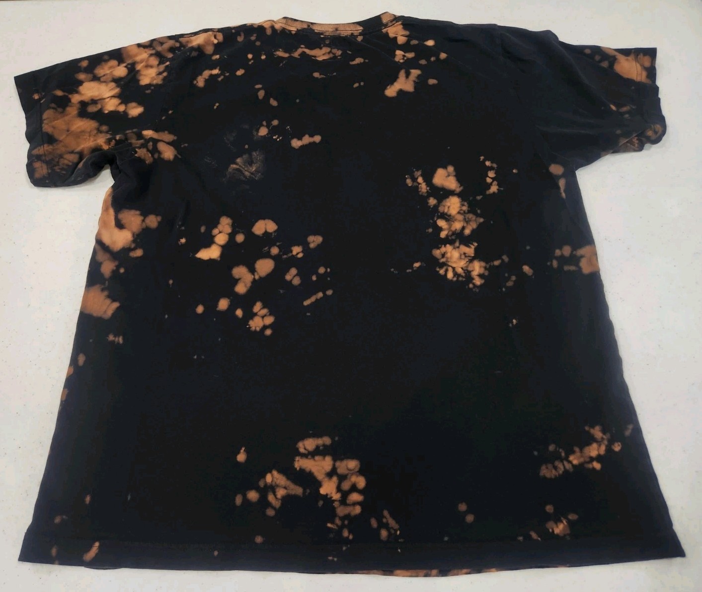 UT Uniqlo X BT21 Chimmy Park Jimin BTS Men’s Size L T-Shirt Bleach Tie Dye Used