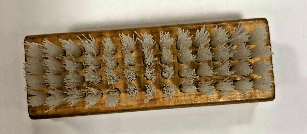 Moneysworth & Best Nylon Brush 3 inches long