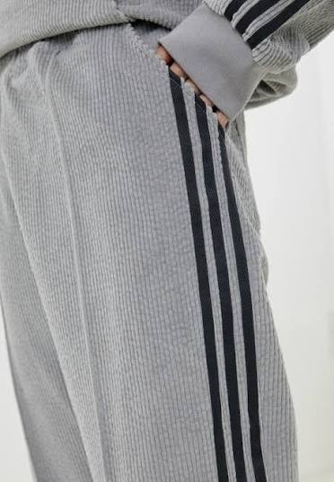 adidas x IVY PARK (by Beyoncé) – NWT Unisex Corduroy Set (size XS)