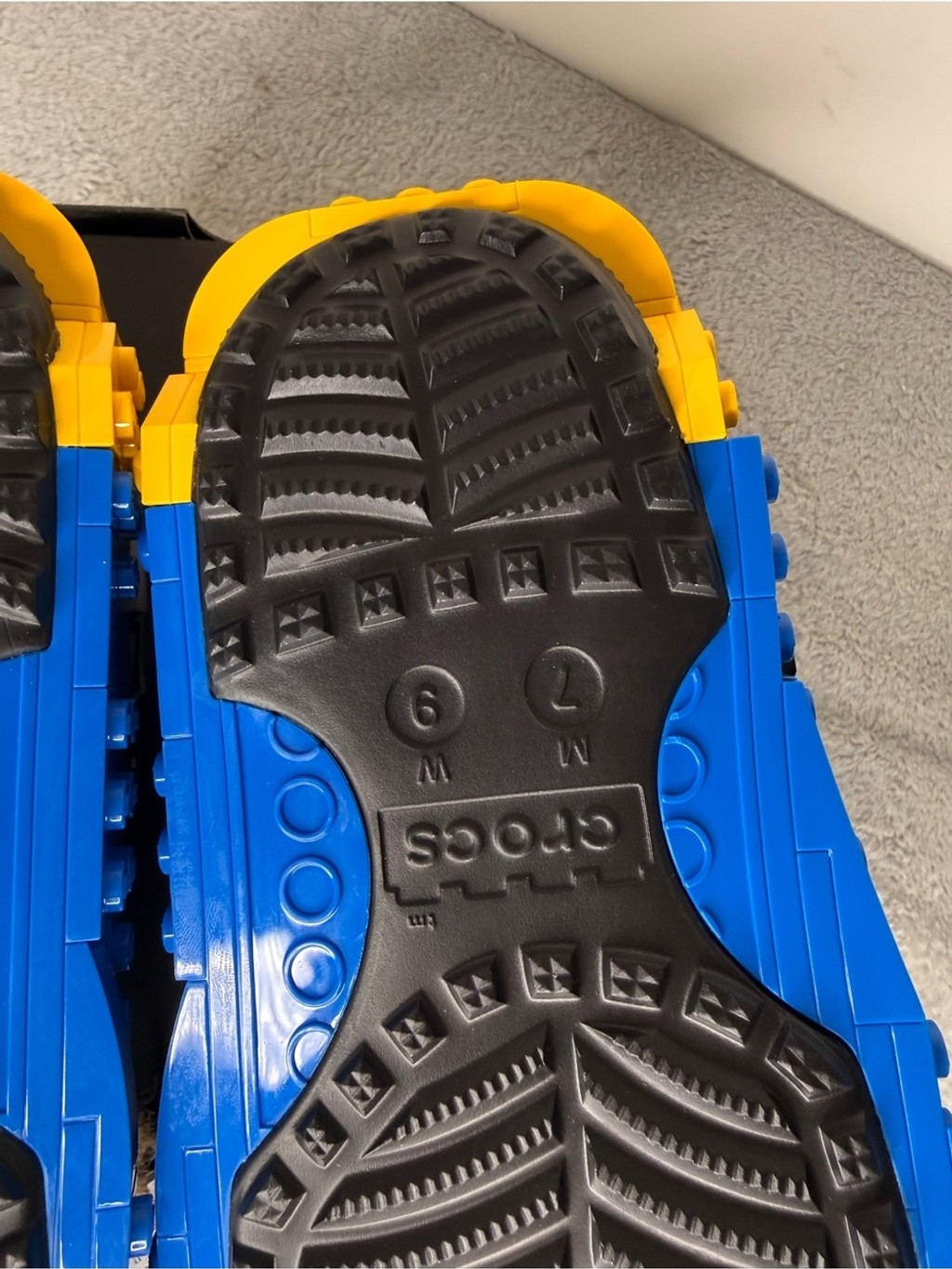 LEGO x Crocs Classic Clog Black Multi Platform NWT M7/W9 SOLD OUT RARE Lego Croc