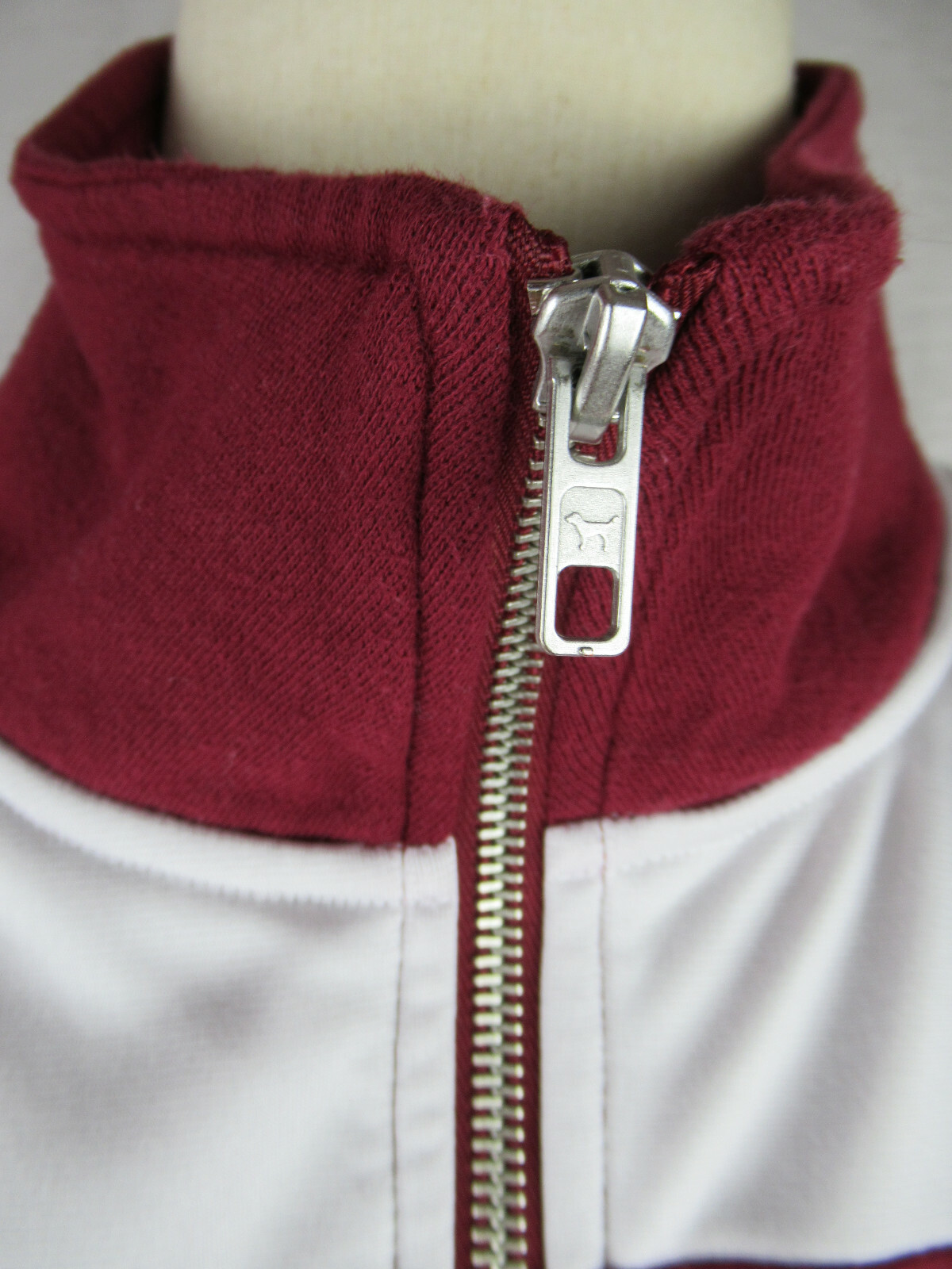 VS Victorias Secret Pink UMass College Bling Sweatshirt Half Zip M Medium EUC