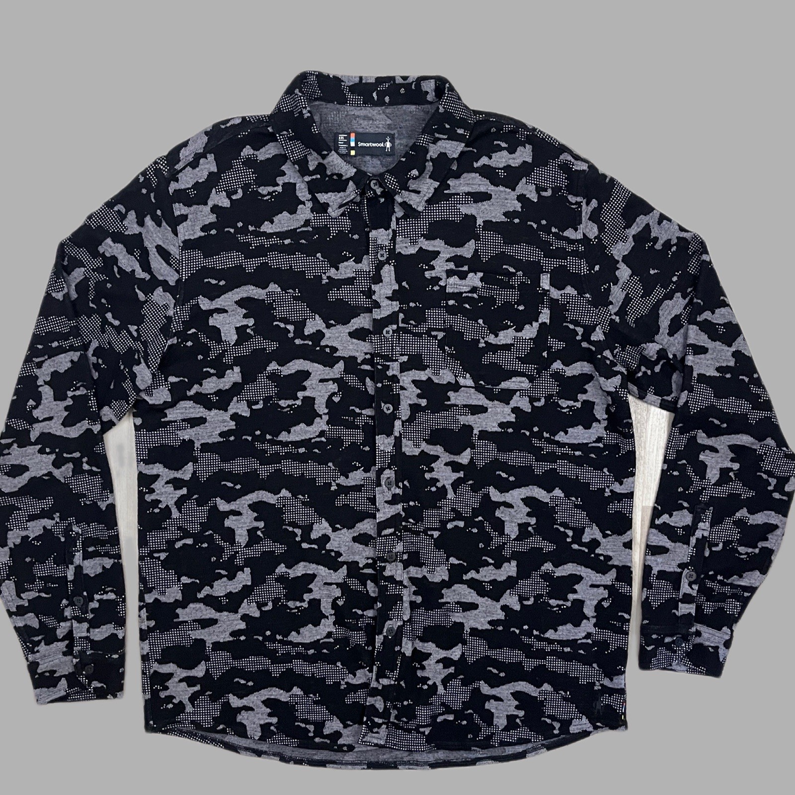 Smartwool Men’s 2XL Merino Wool Blend Black/Gray Camo Pockets Woven Button-Up