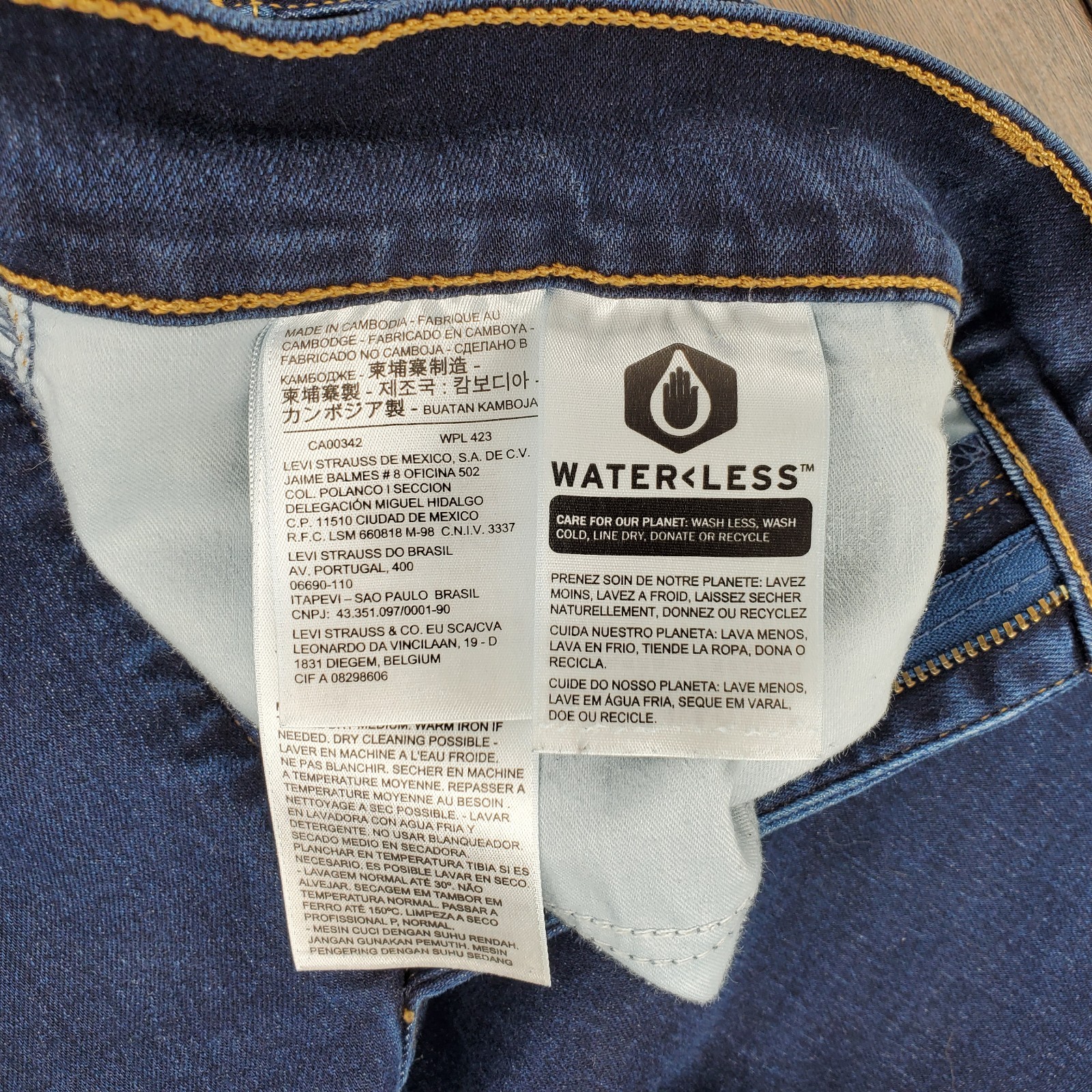 Levis 312 Shaping Slim Straight Jeans Womens 34×32 Blue Denim Button Dark Wash