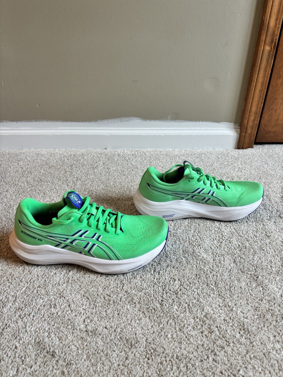 ASICS GT-2000 v14 Green Running Shoes Size 7.5 US Used Excellent Cond
