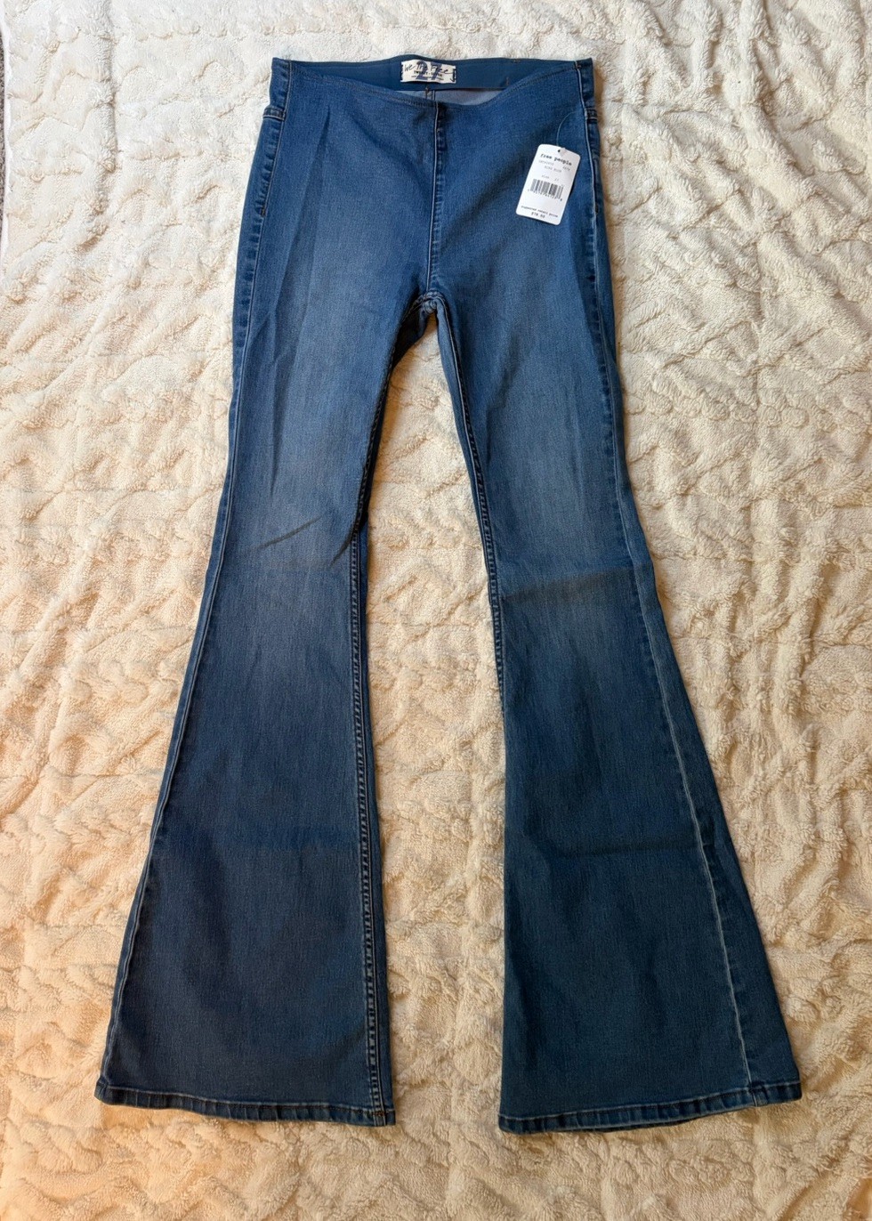 Free People Women’s Blue Denim Flared Jeans Solid 5-Pocket Regular Size 27