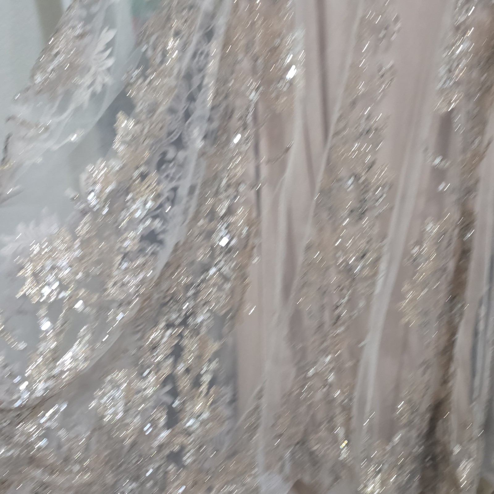 Ladivine by Cinderella Divine Champagne Sequin Sleeveless Prom Gown Size 8