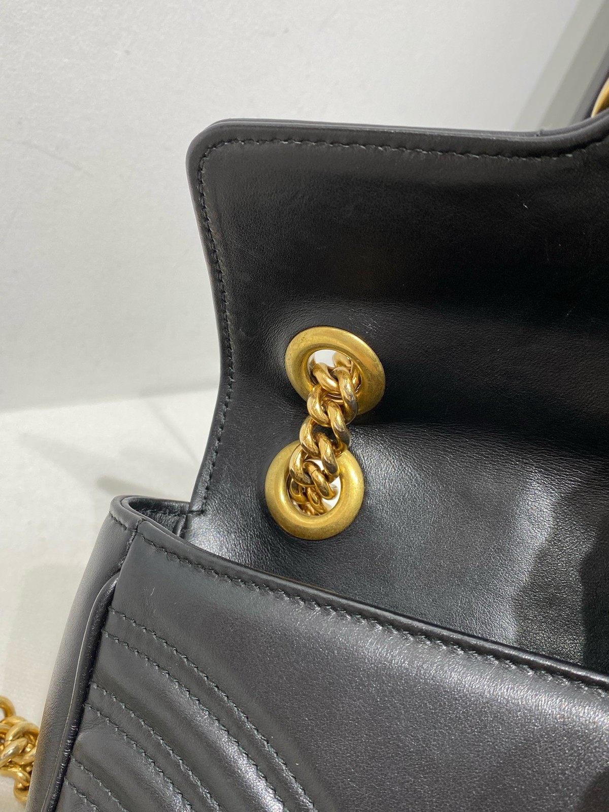 Gucci GG Marmont Small 22cm Black Gold Leather Chain Crossbody Bag Duty Paid