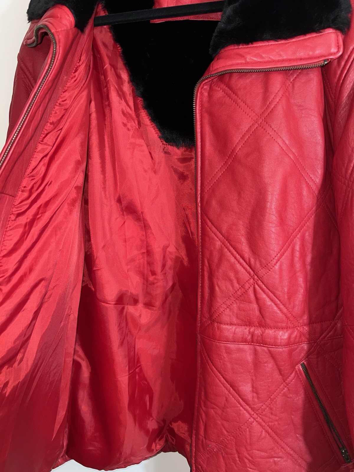 NWT Jacqueline Ferrar Red Quilted Leather Coat Jacket Black Fur Trim Womens L