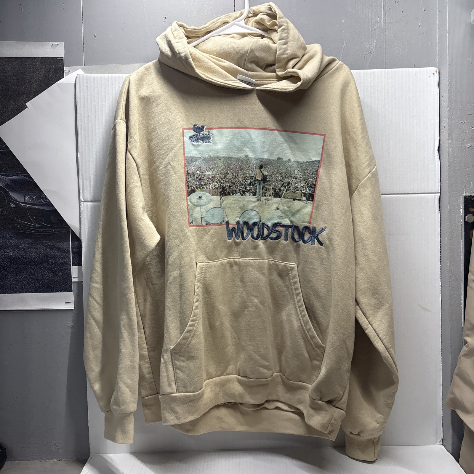 Woodstock Music Festival Hoodie Embroidered Screen Print EUC Logo size (Large)